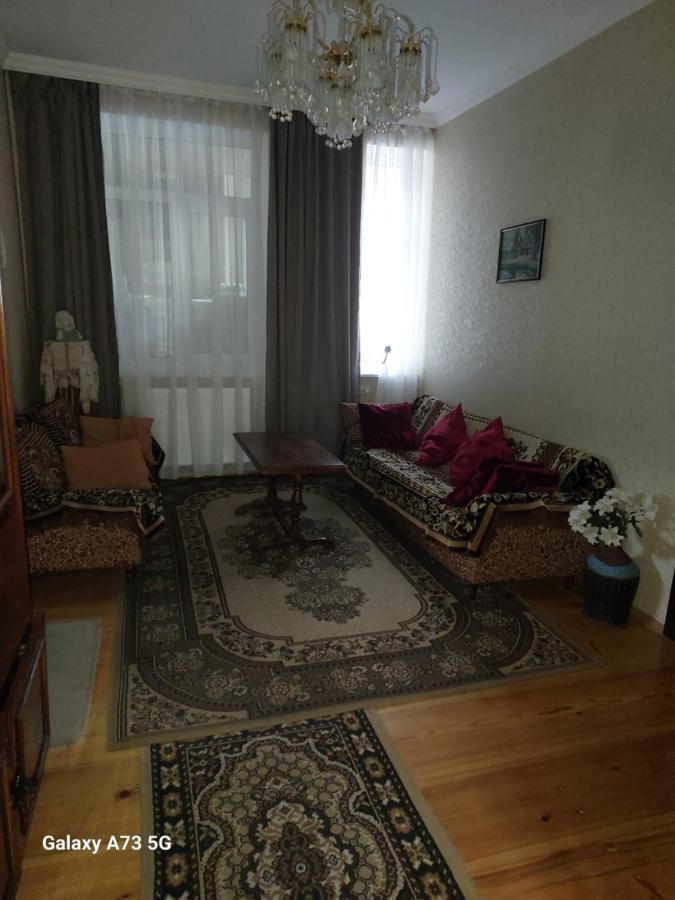 Lela Rezo Guesthouse Kazbegi Exterior foto